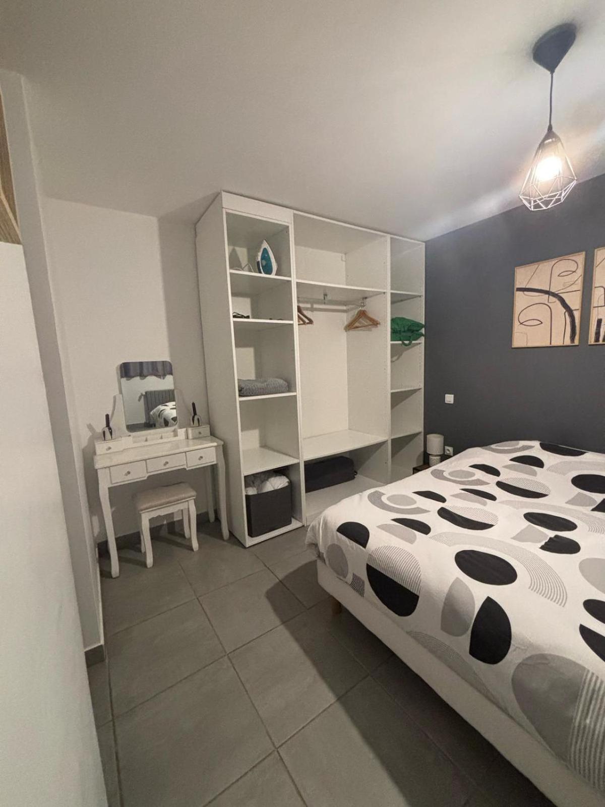 Appartement En Aveyron Aubin  Экстерьер фото