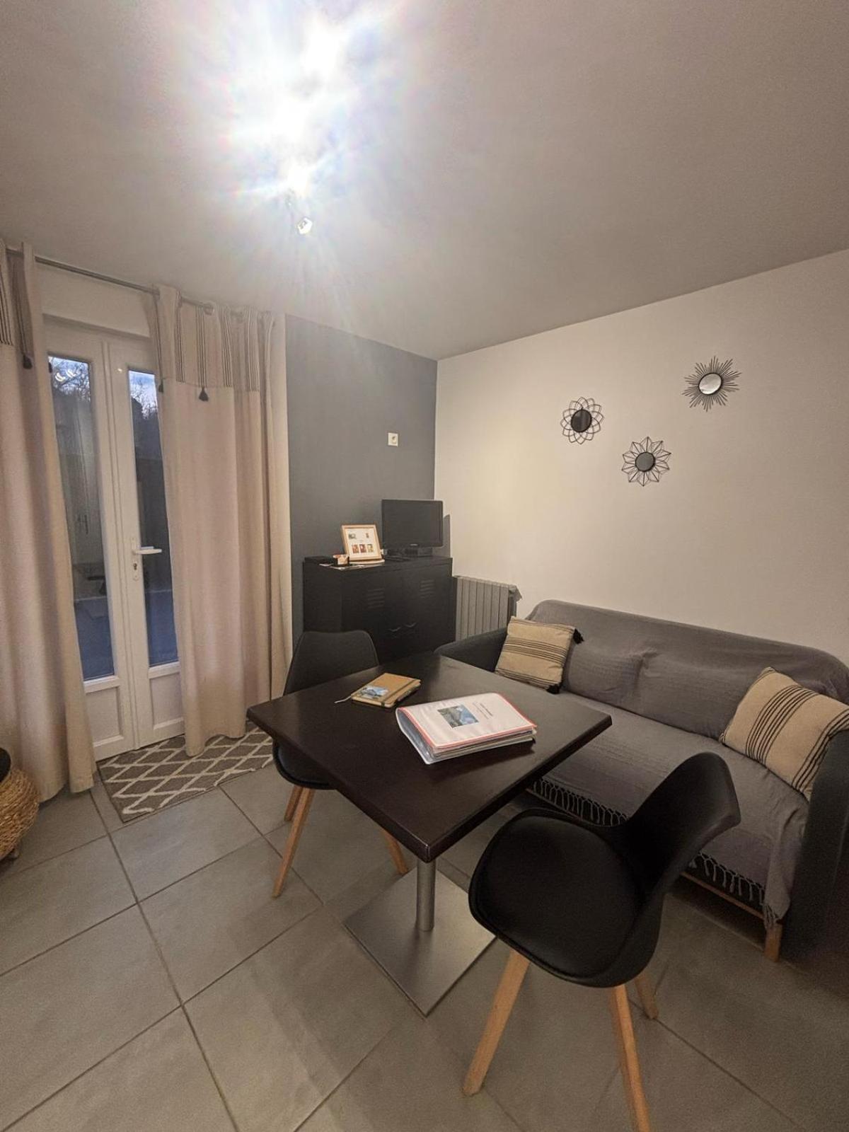 Appartement En Aveyron Aubin  Экстерьер фото
